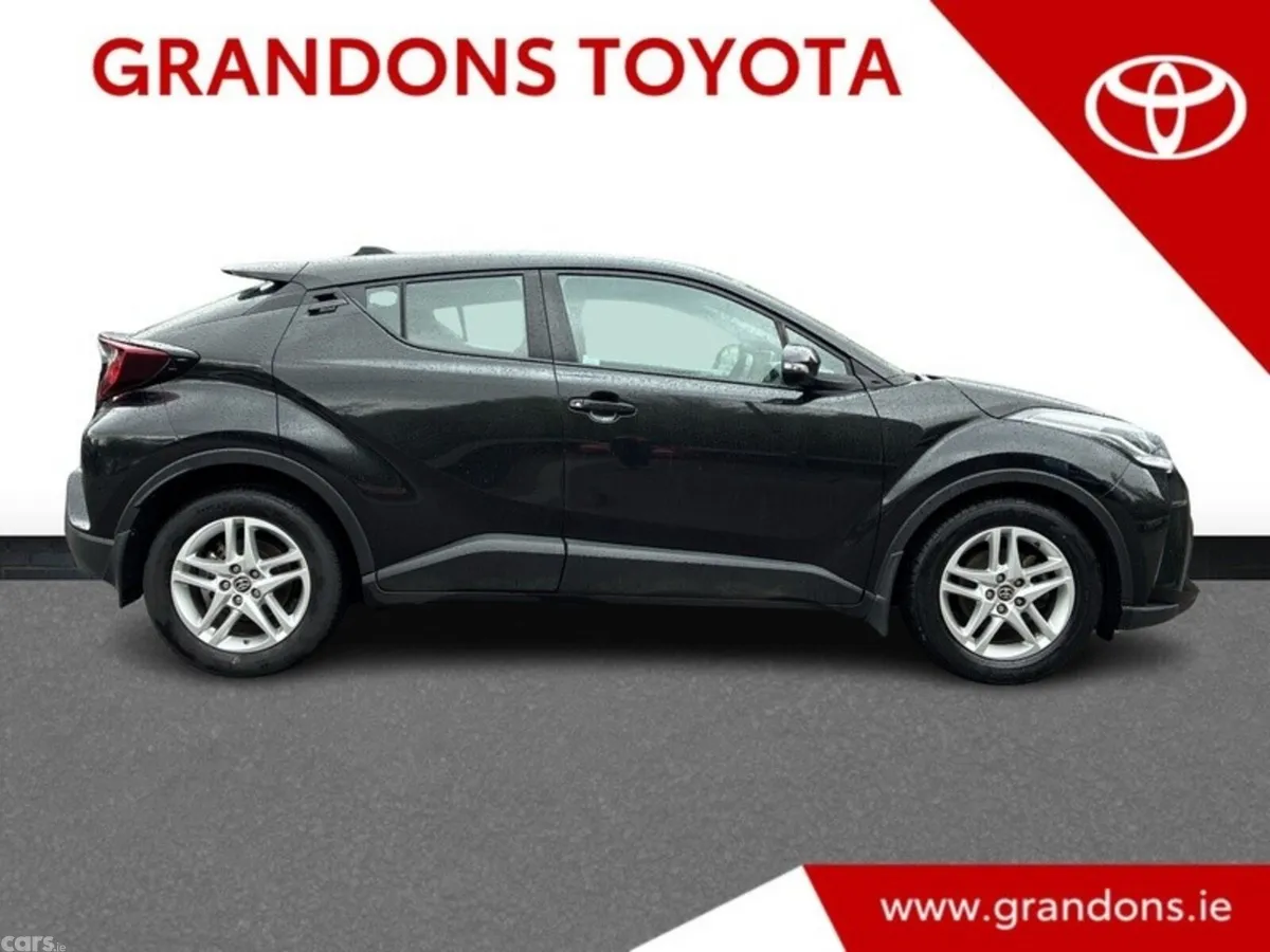 Toyota C-HR SUV, Petrol Hybrid, 2023, Black