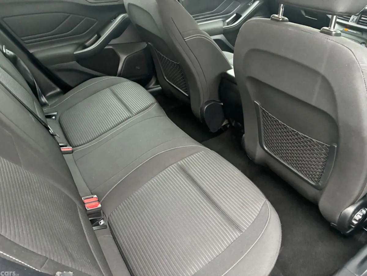 Ford Focus Hatchback, Petrol, 2023, Blue