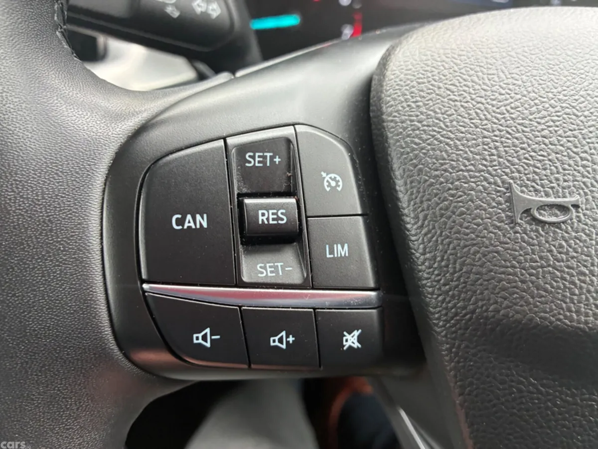 Ford Focus Hatchback, Petrol, 2023, Blue