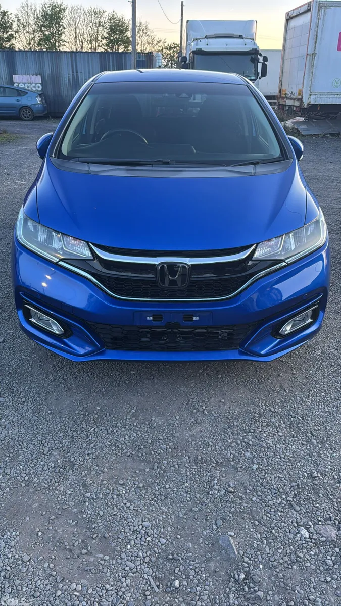 Honda Fit Hatchback, Petrol Hybrid, 2017, Blue