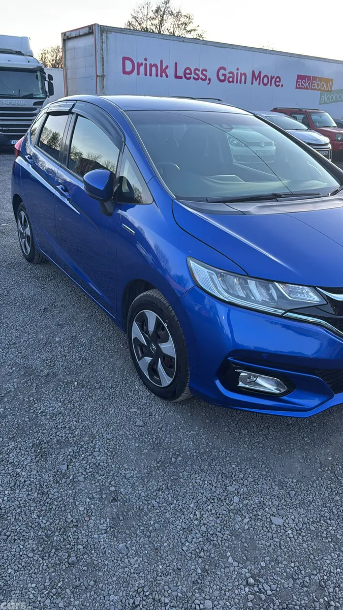 Honda Fit Hatchback, Petrol Hybrid, 2017, Blue
