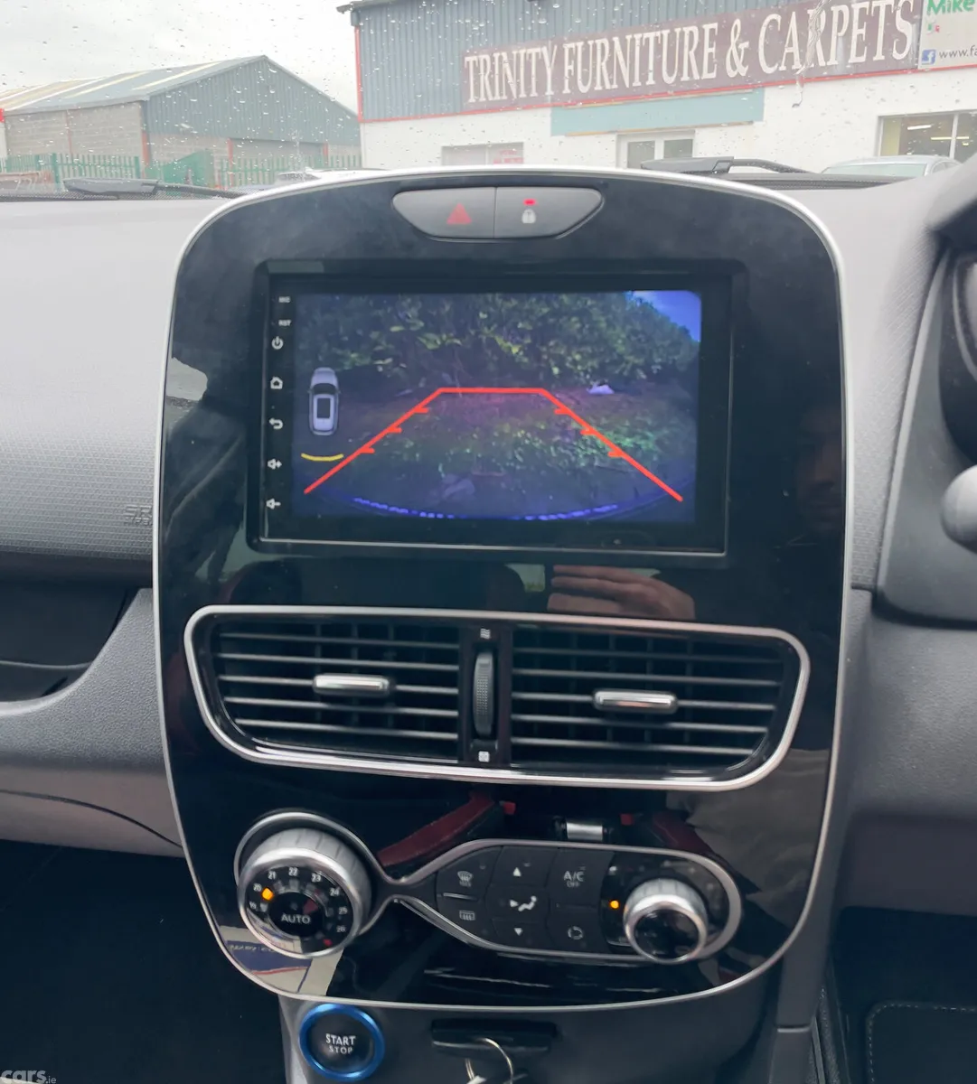 Renault Clio Hatchback, Petrol, 2018, Red