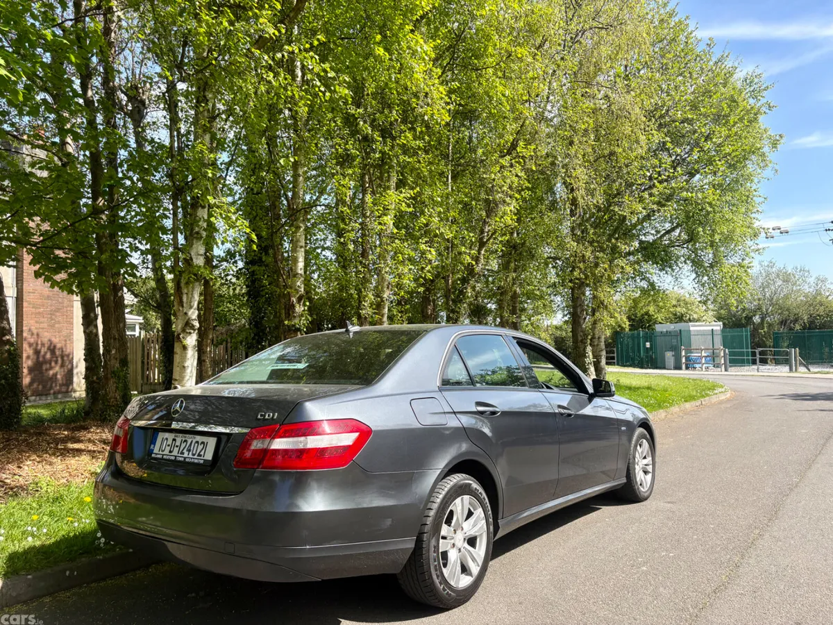 Mercedes-Benz E-Class Saloon, Diesel, 2010, Grey