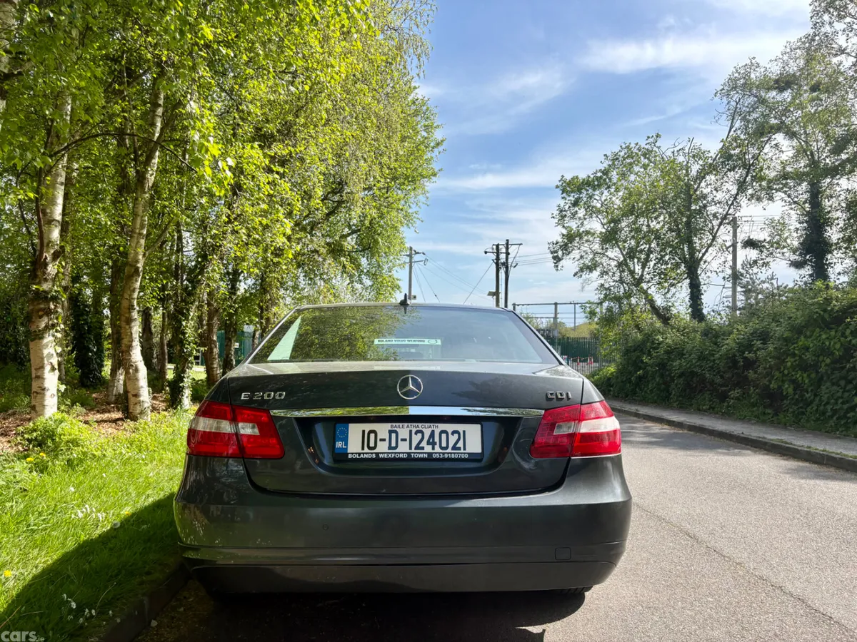 Mercedes-Benz E-Class Saloon, Diesel, 2010, Grey