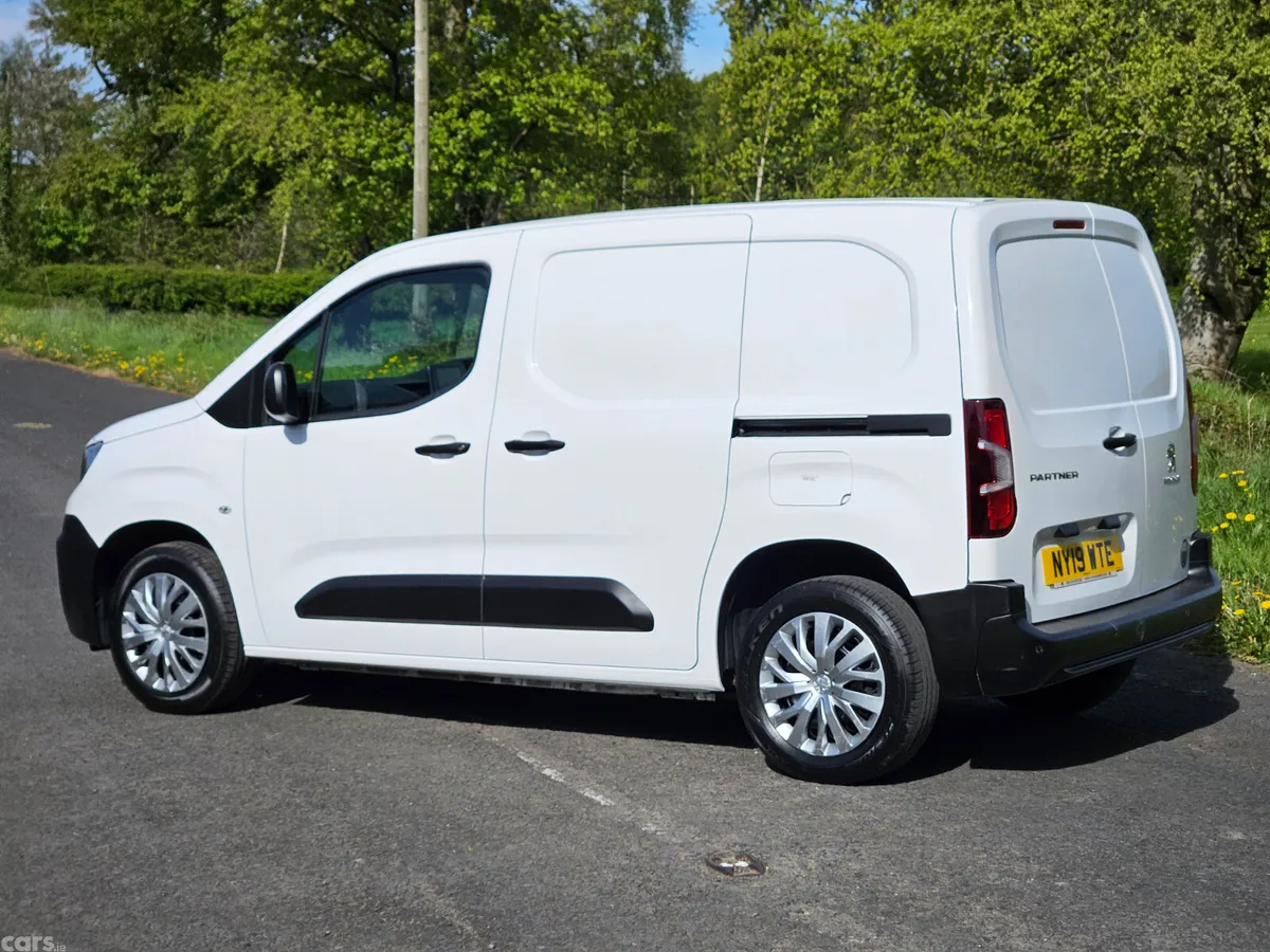 Peugeot Partner MPV, Diesel, 2019, White