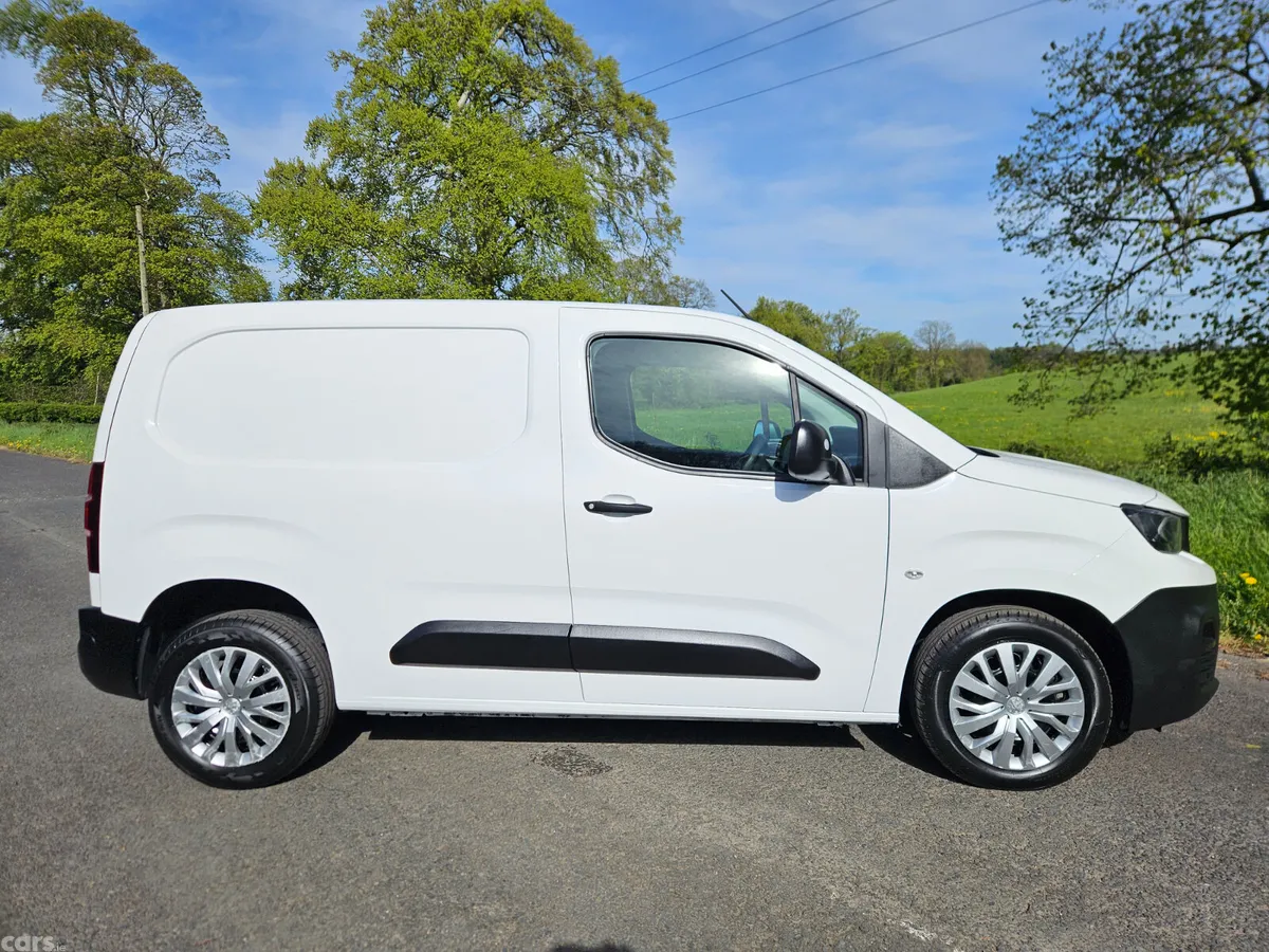 Peugeot Partner MPV, Diesel, 2019, White