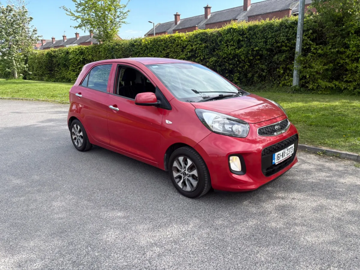 Kia Picanto Hatchback, Petrol, 2016, Red