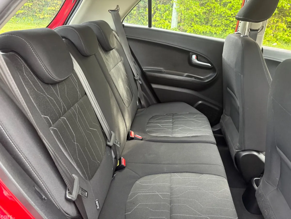 Kia Picanto Hatchback, Petrol, 2016, Red