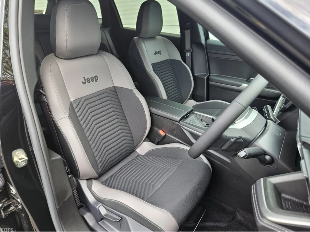 Jeep Compass SUV, Electric, 2026, Black