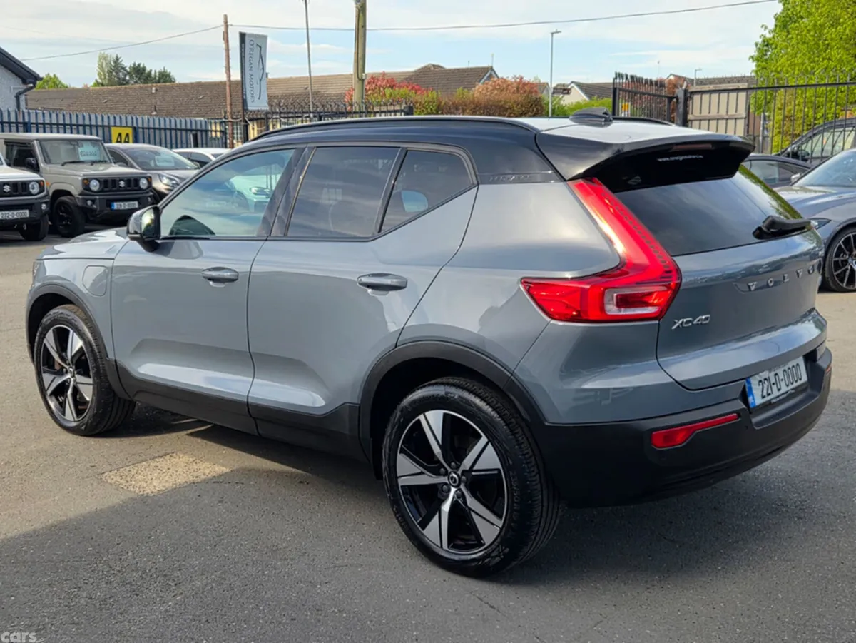Volvo XC40 Estate, Petrol Plug-in Hybrid, 2022, Grey