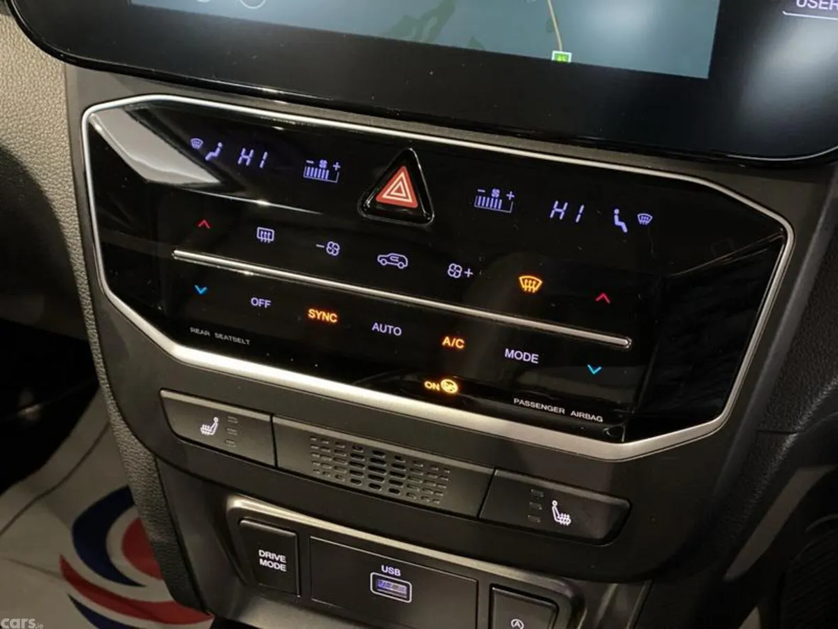 KGM Tivoli Hatchback, Petrol, 2025, Silver