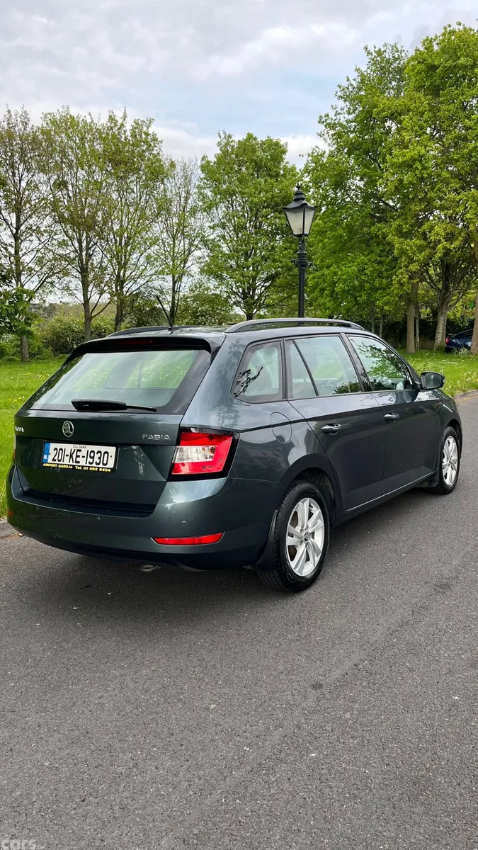 Skoda Fabia Estate, Petrol, 2020, Grey