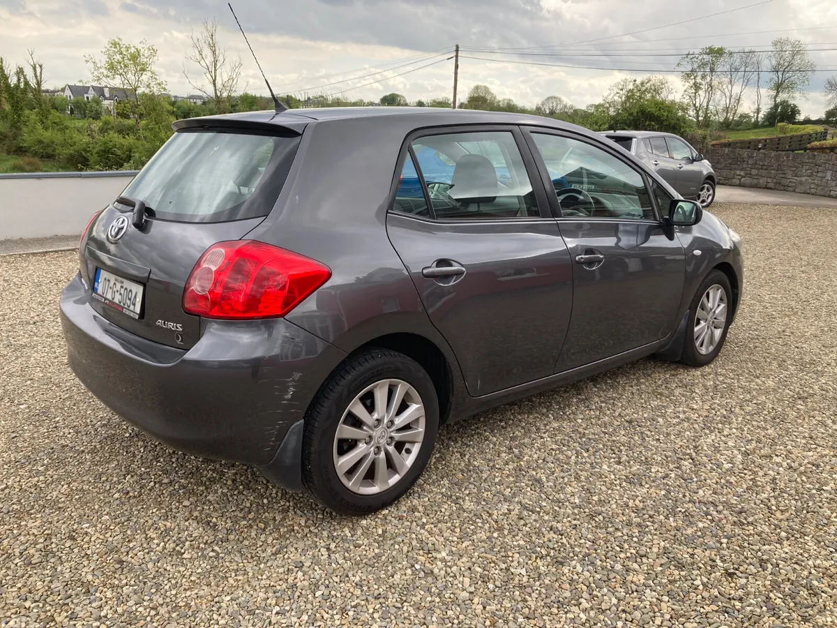 Toyota Auris Hatchback, Petrol, 2007, Grey
