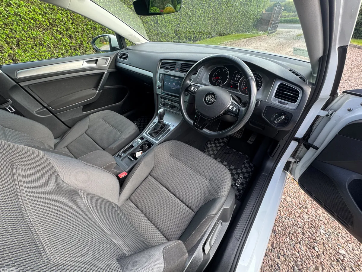 Volkswagen Golf Hatchback, Petrol, 2017, White