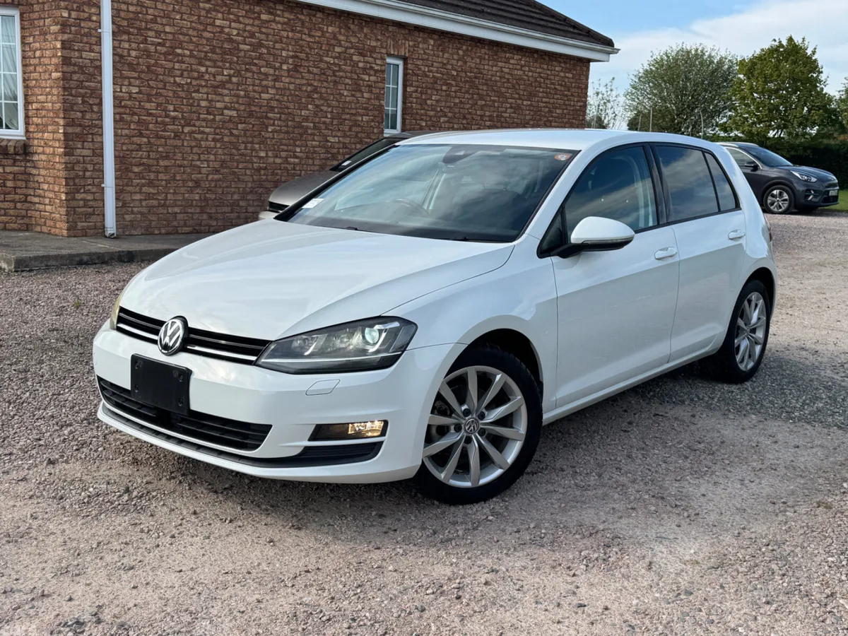 Volkswagen Golf Hatchback, Petrol, 2017, White