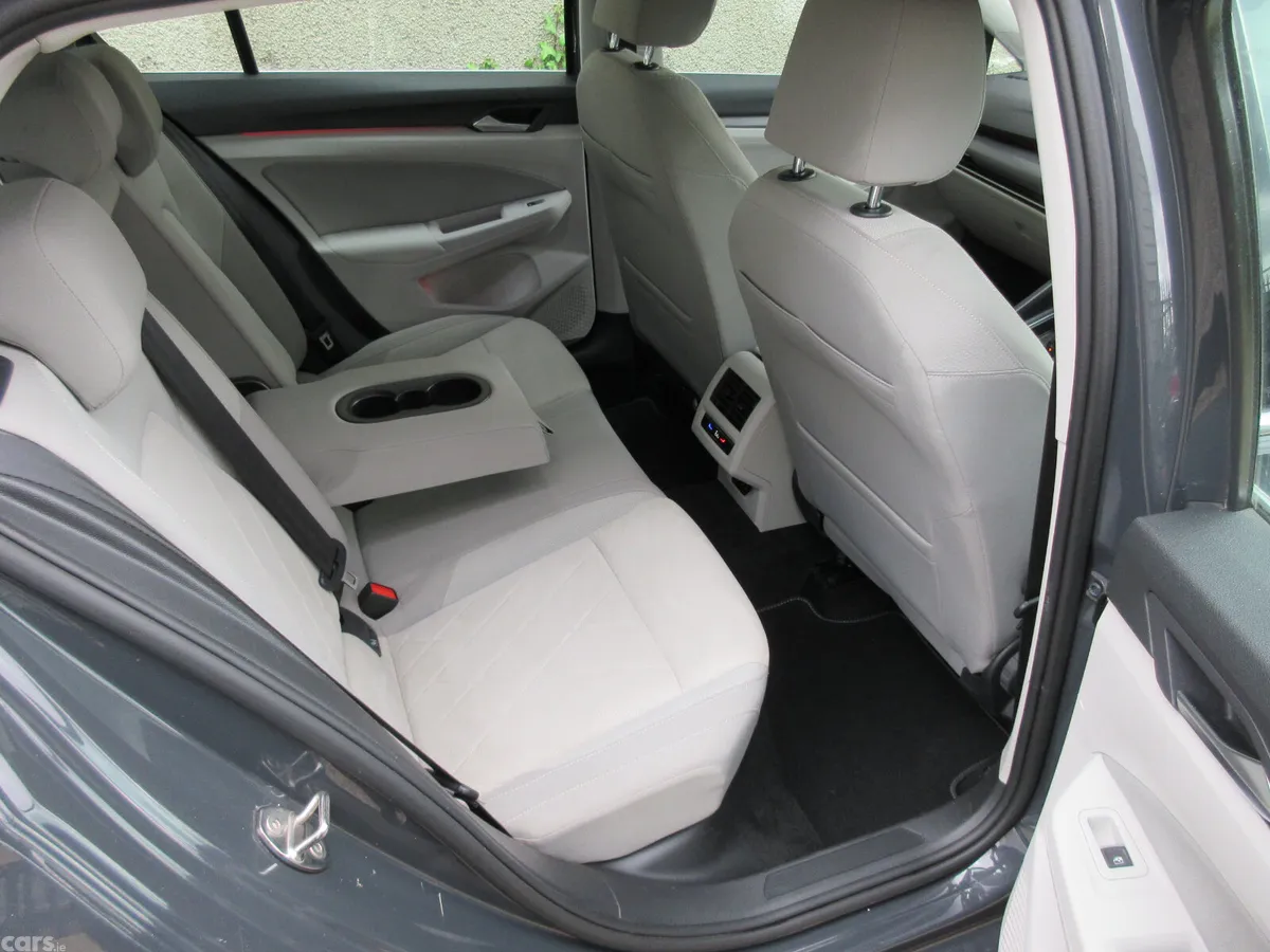 Volkswagen Golf Hatchback, Petrol Hybrid, 2022, Grey