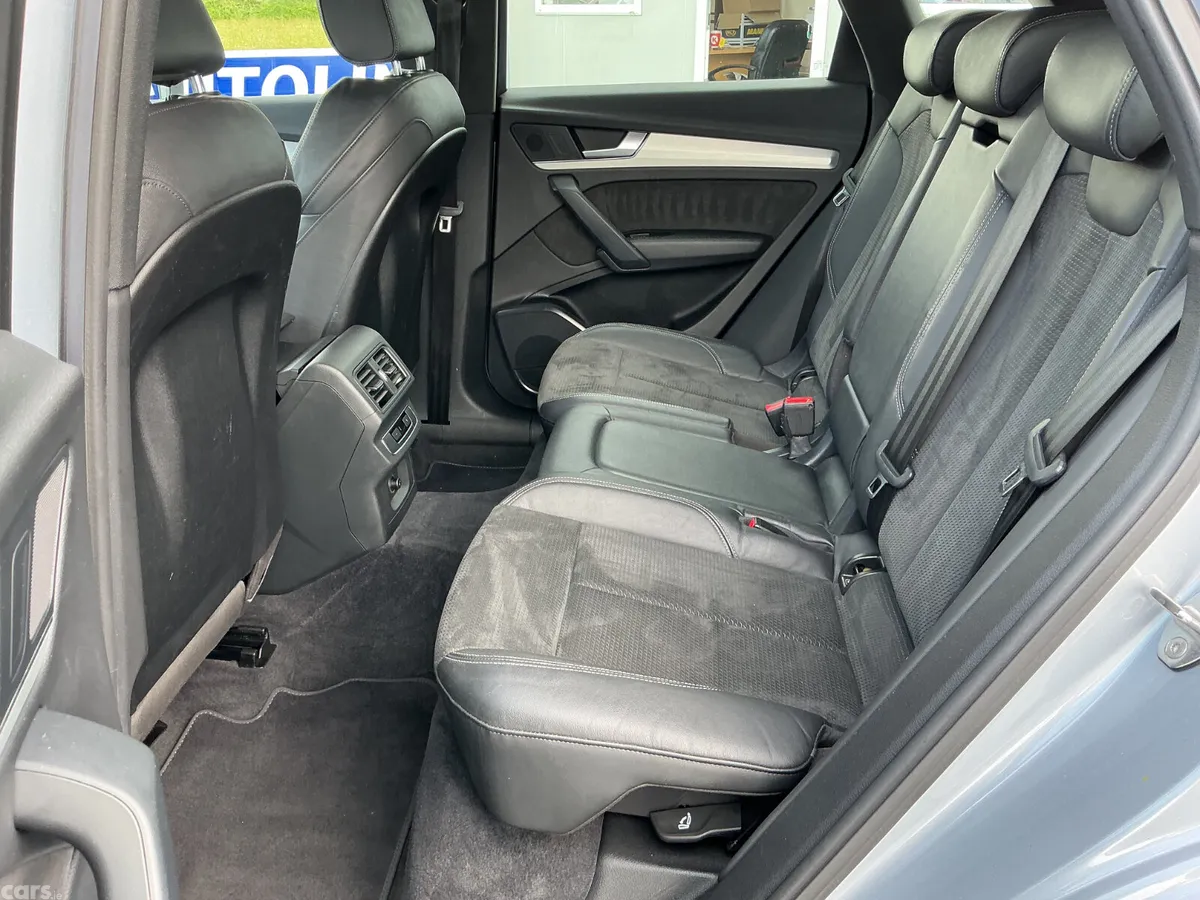 Audi Q5 SUV, Petrol Plug-in Hybrid, 2021, Grey