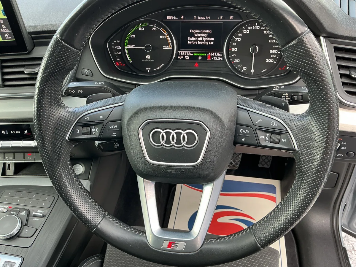 Audi Q5 SUV, Petrol Plug-in Hybrid, 2021, Grey
