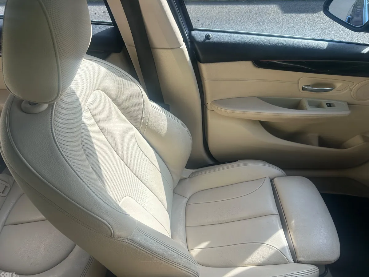 BMW 2-Series Hatchback, Diesel, 2015, Blue