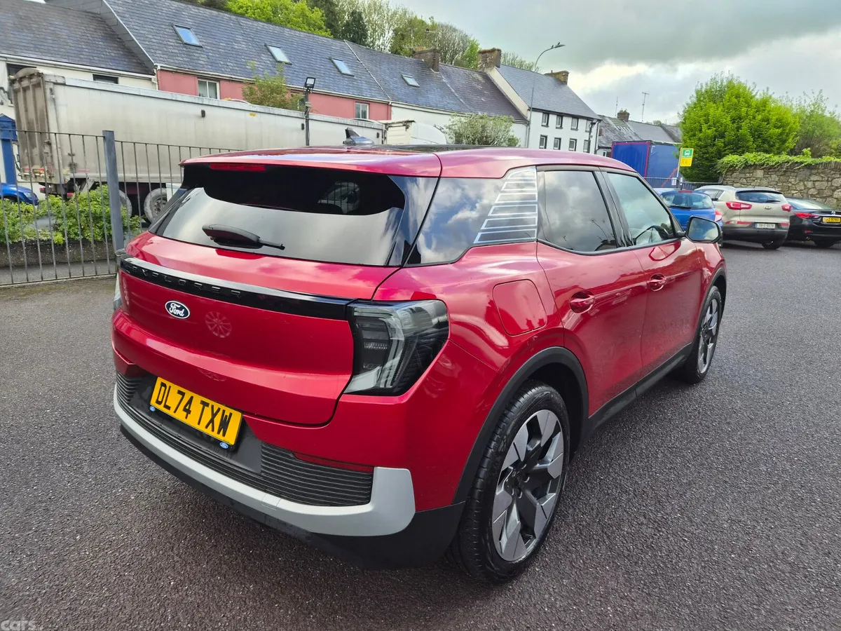 Ford Explorer SUV, Electric, 2025, Red