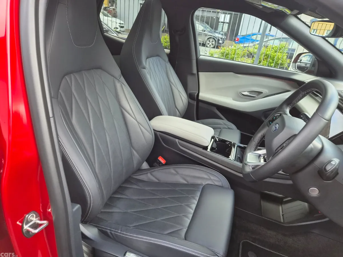 Ford Explorer SUV, Electric, 2025, Red