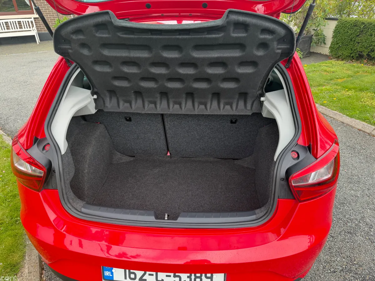 SEAT Ibiza MPV, Petrol, 2016, Red