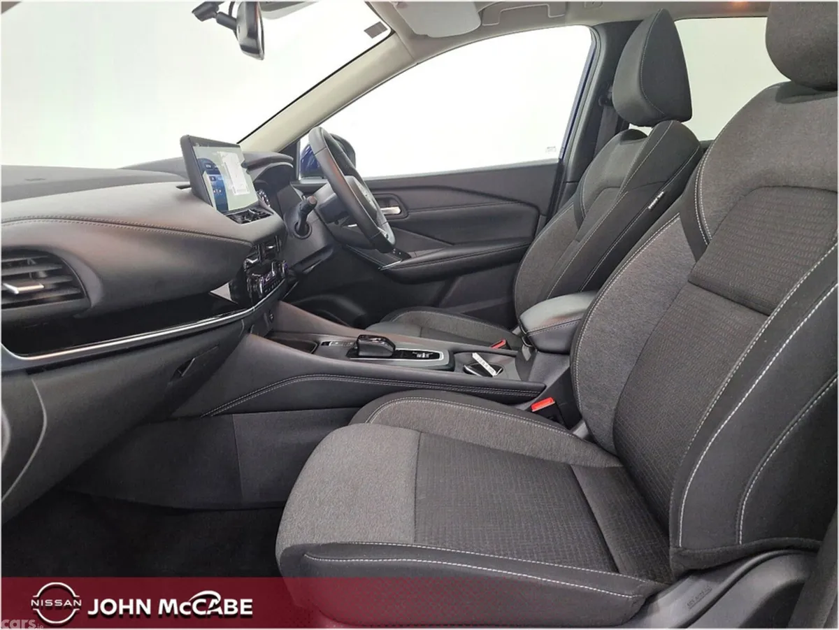 Nissan Qashqai MPV, Petrol Hybrid, 2024, Blue