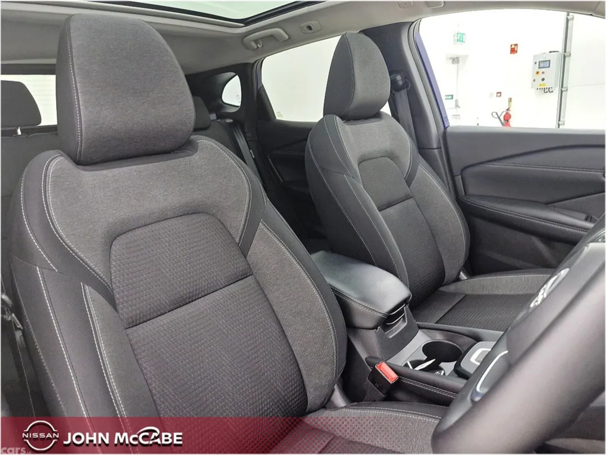 Nissan Qashqai MPV, Petrol Hybrid, 2024, Blue