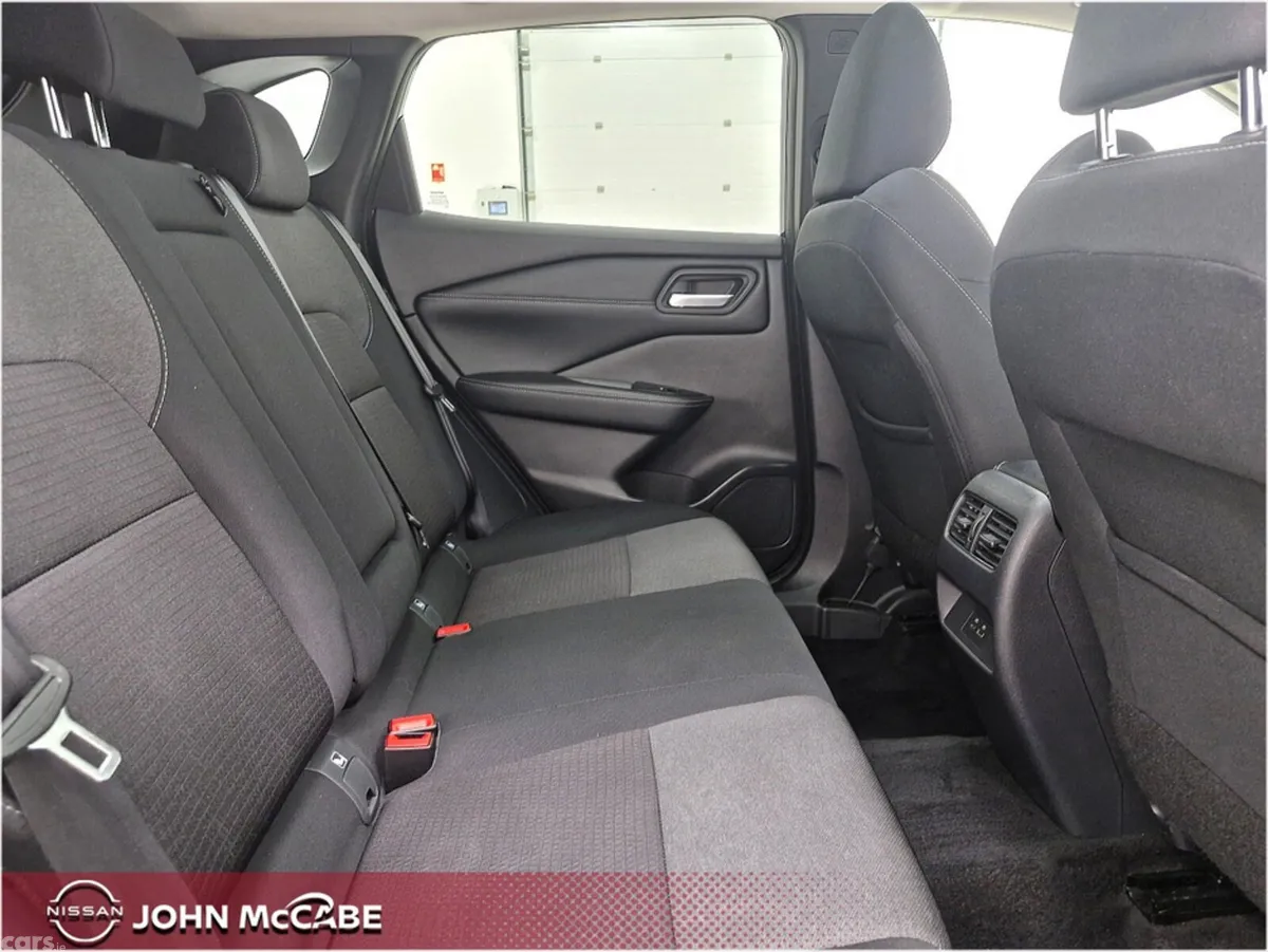 Nissan Qashqai MPV, Petrol Hybrid, 2024, Blue