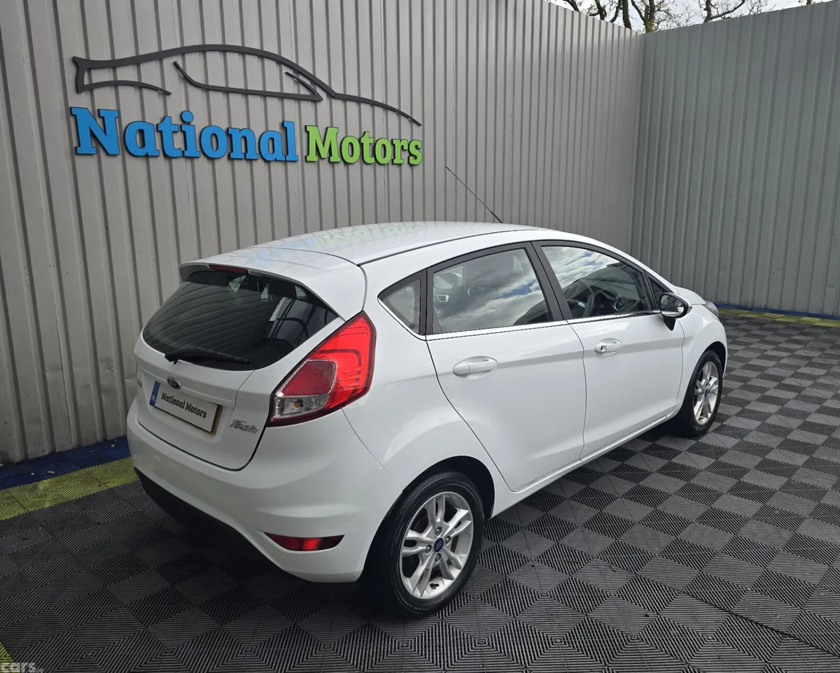 Ford Fiesta Hatchback, Petrol, 2016, White