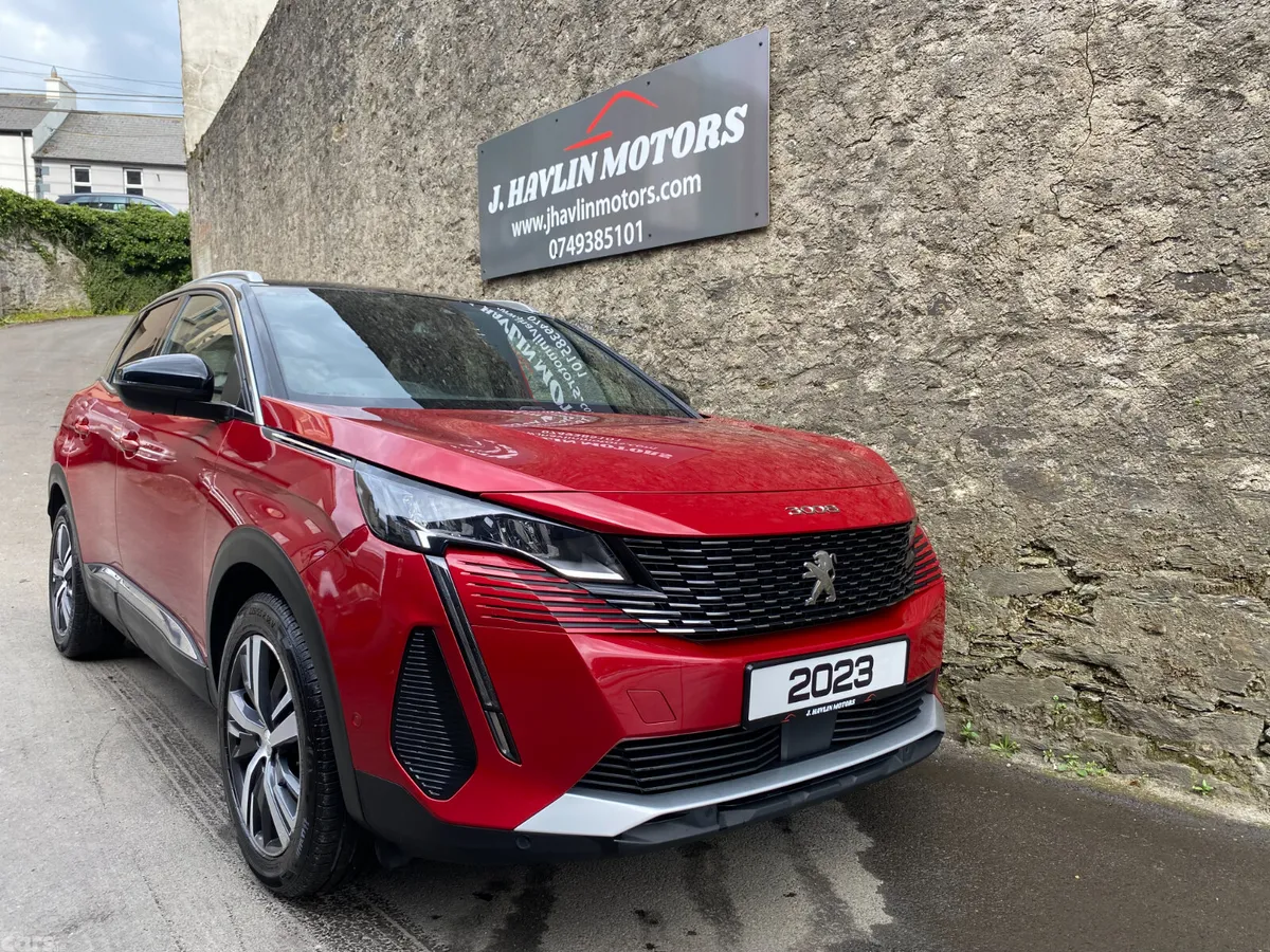 Peugeot 3008 MPV, Diesel, 2023, Red