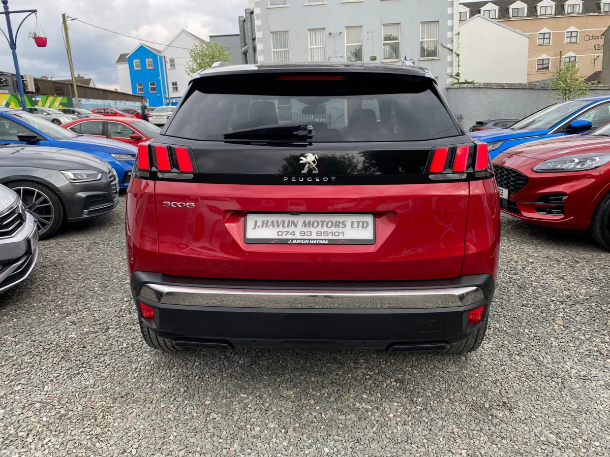 Peugeot 3008 MPV, Diesel, 2023, Red