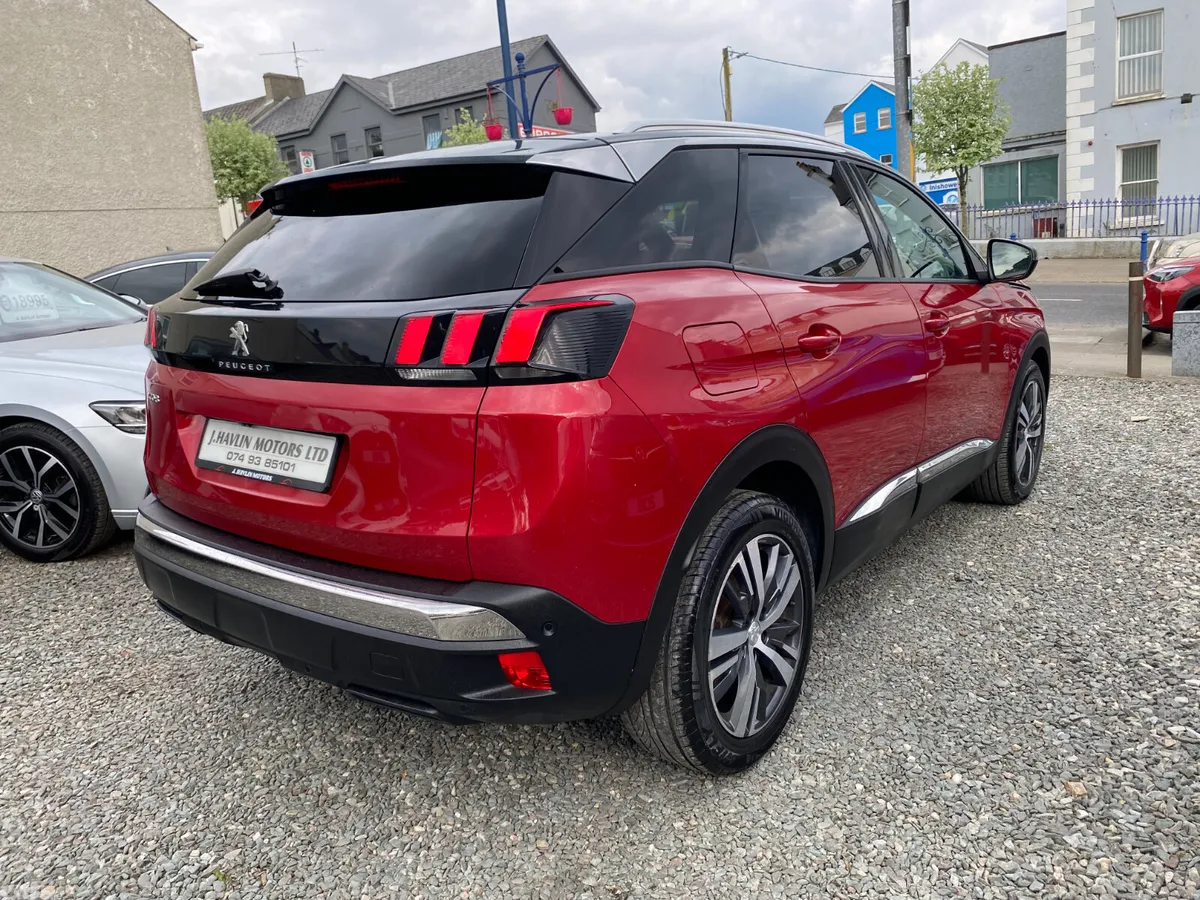 Peugeot 3008 MPV, Diesel, 2023, Red