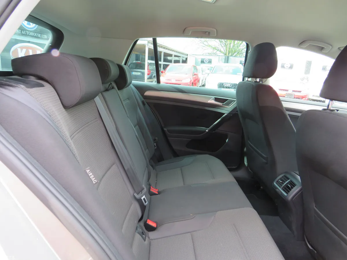 Volkswagen Golf Hatchback, Petrol, 2016, Silver
