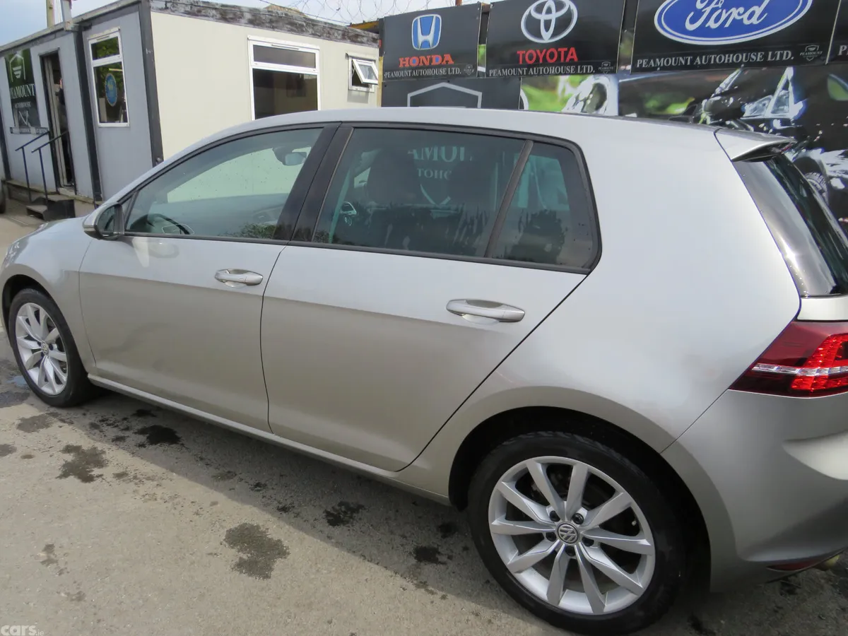 Volkswagen Golf Hatchback, Petrol, 2016, Silver