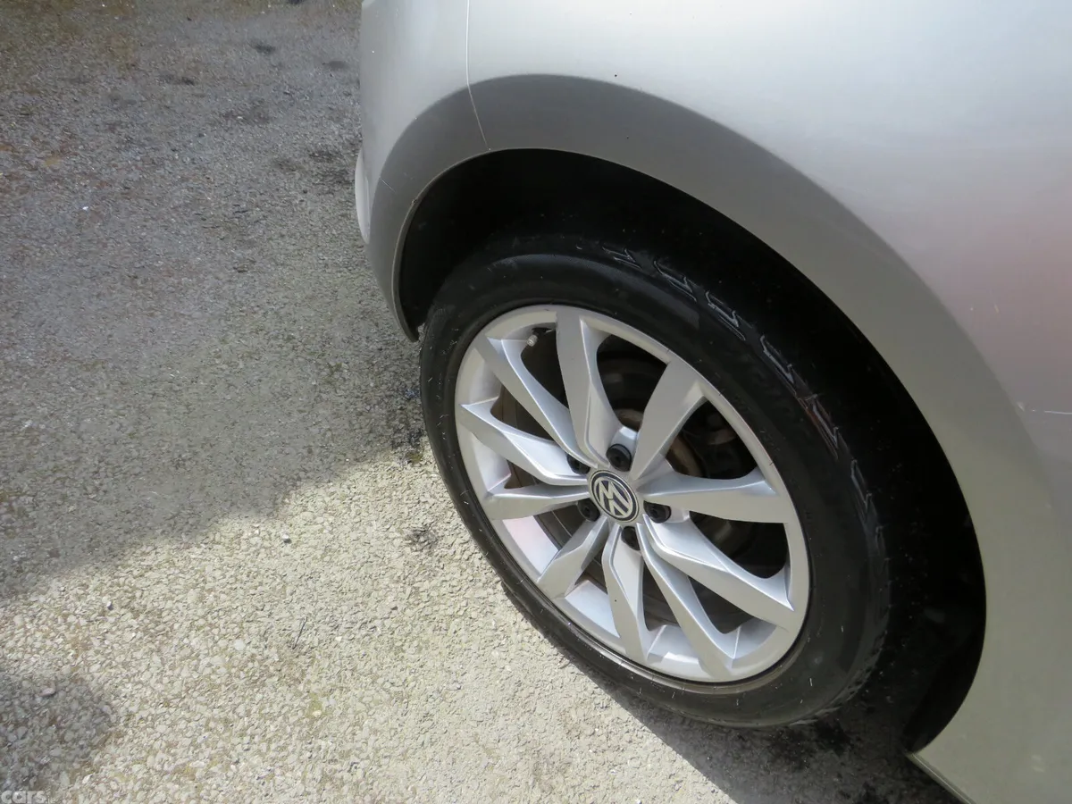 Volkswagen Golf Hatchback, Petrol, 2016, Silver