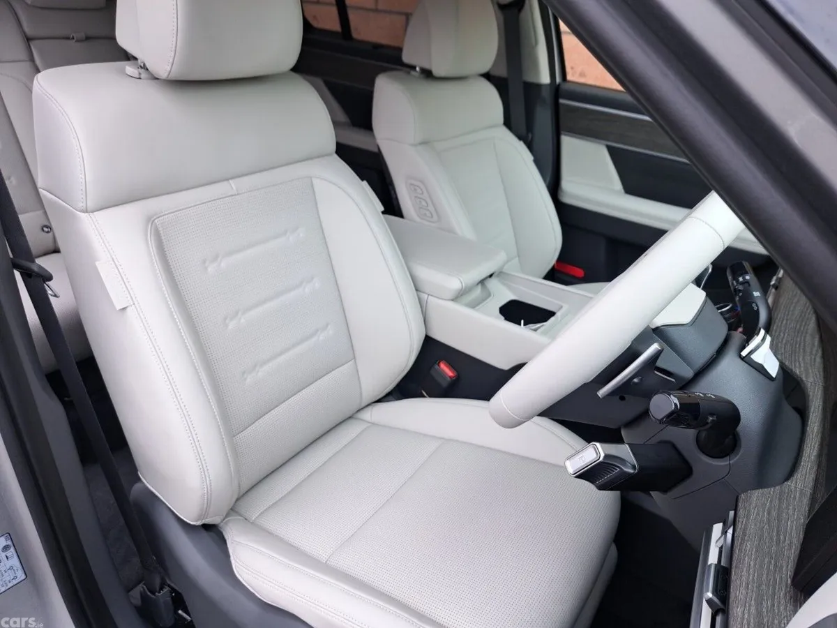 Hyundai Santa Fe SUV, Petrol Plug-in Hybrid, 2026, Blue