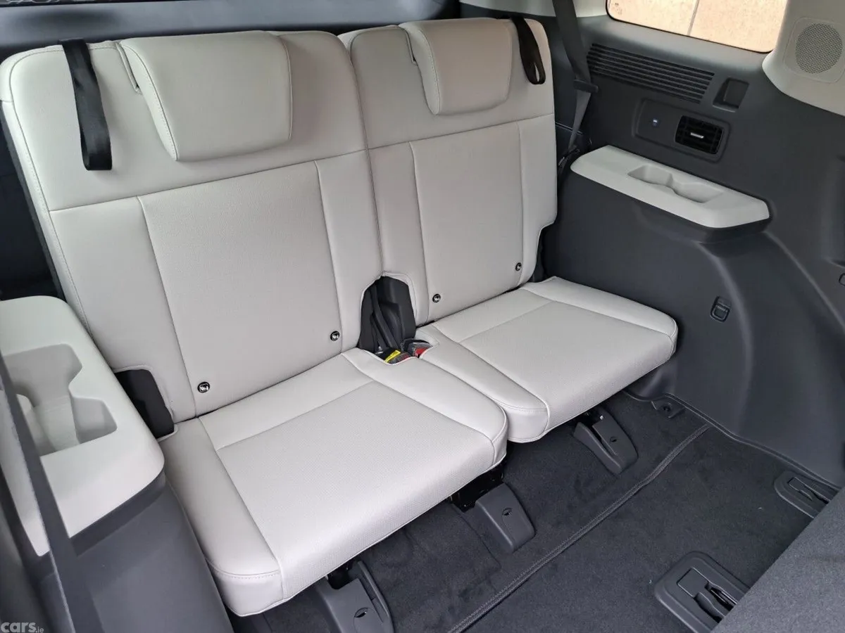 Hyundai Santa Fe SUV, Petrol Plug-in Hybrid, 2026, Blue