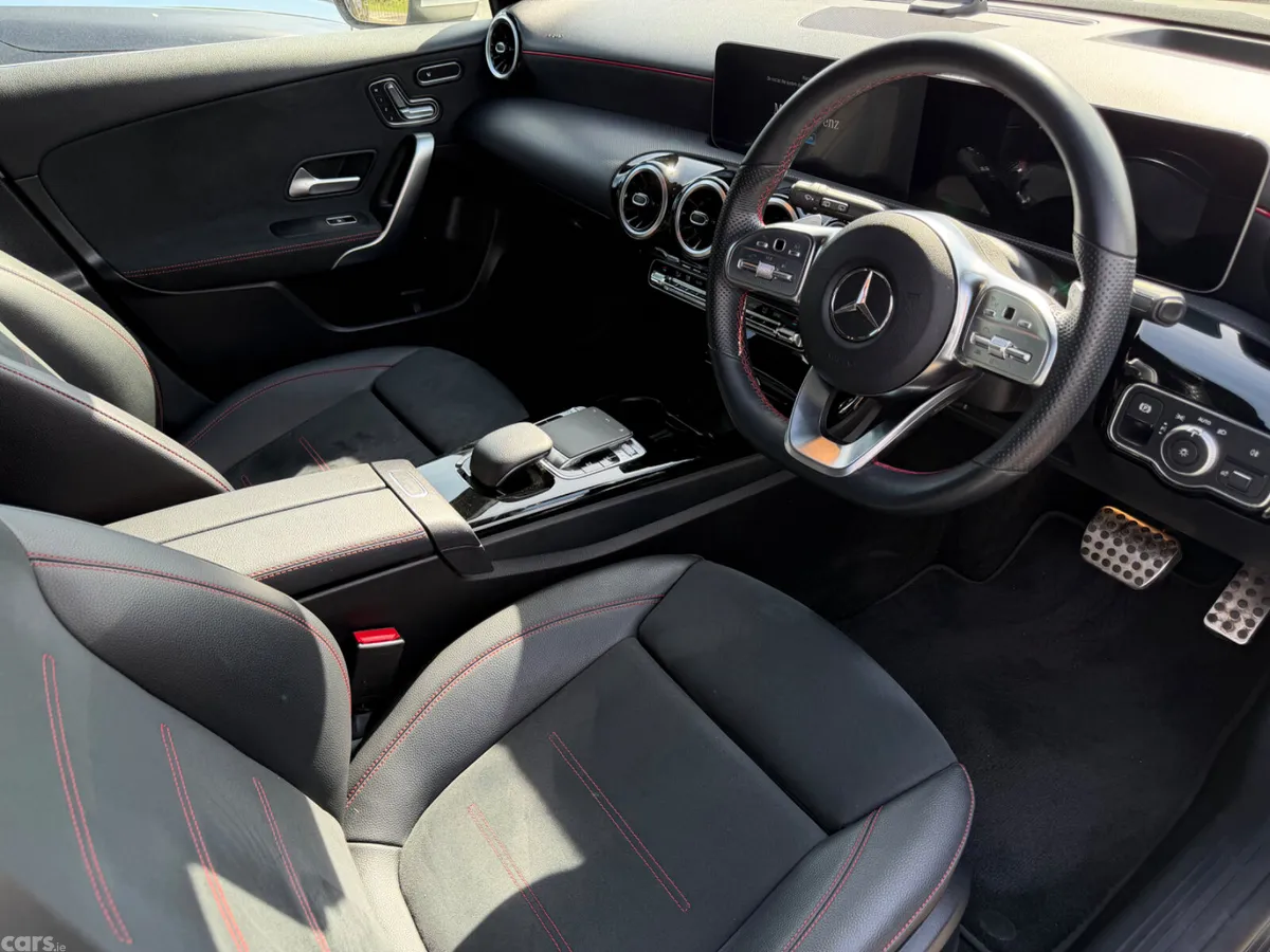 Mercedes-Benz A-Class Hatchback, Diesel, 2019, White