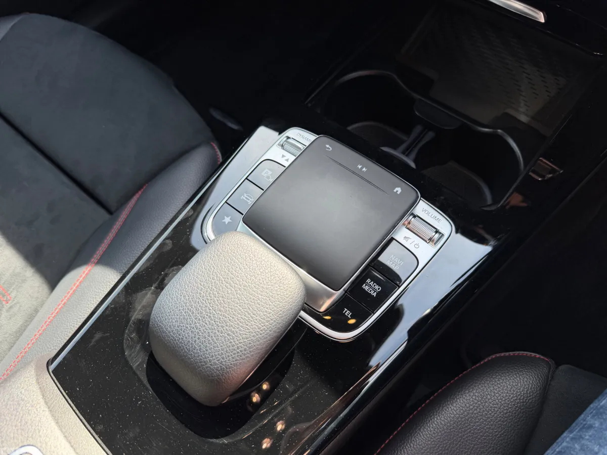 Mercedes-Benz A-Class Hatchback, Diesel, 2019, White