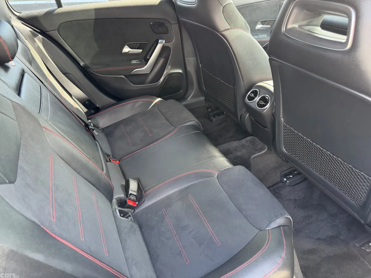 Mercedes-Benz A-Class Hatchback, Diesel, 2019, White