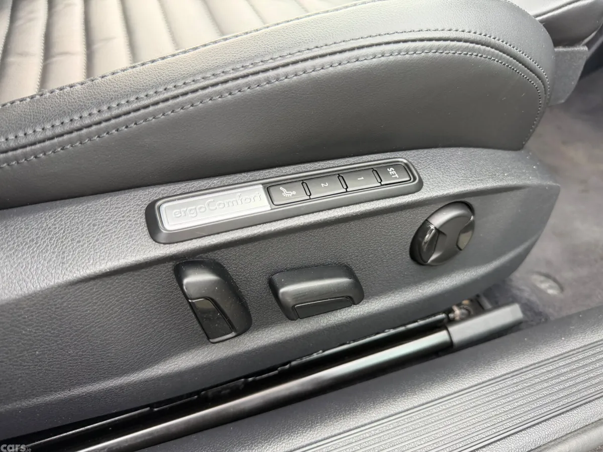 Volkswagen Passat Estate, Petrol Plug-in Hybrid, 2016, Silver