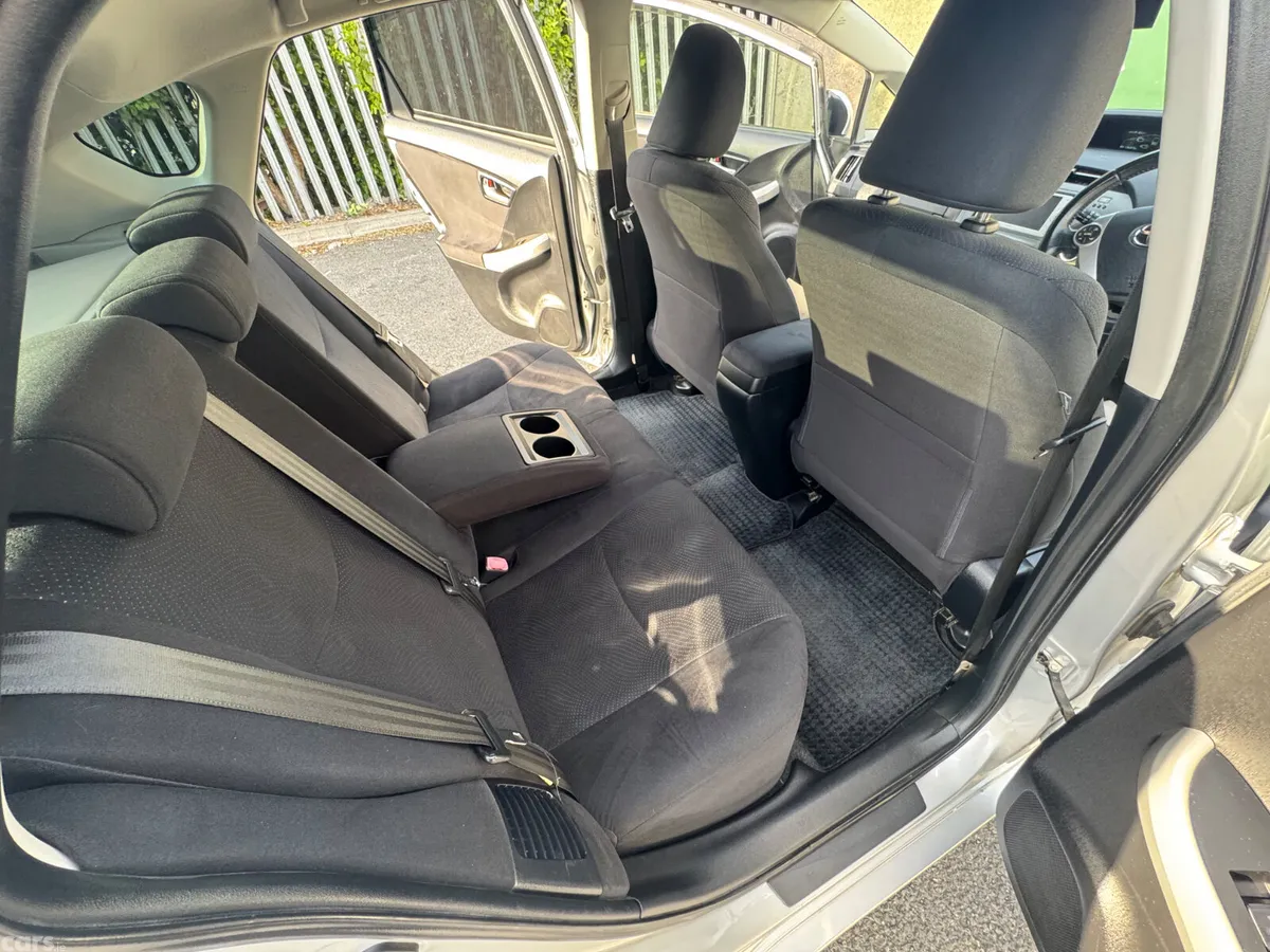 Toyota Prius Hatchback, Petrol Hybrid, 2013, Silver