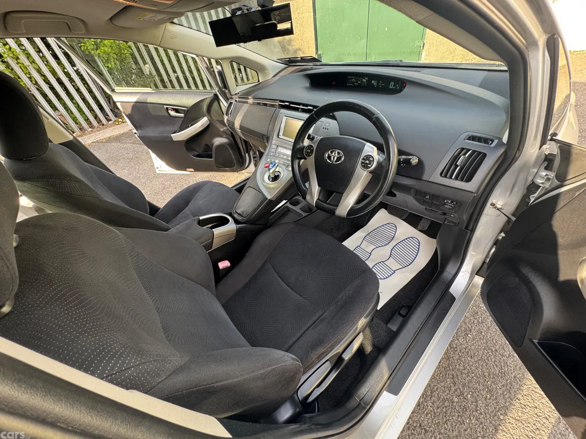 Toyota Prius Hatchback, Petrol Hybrid, 2013, Silver
