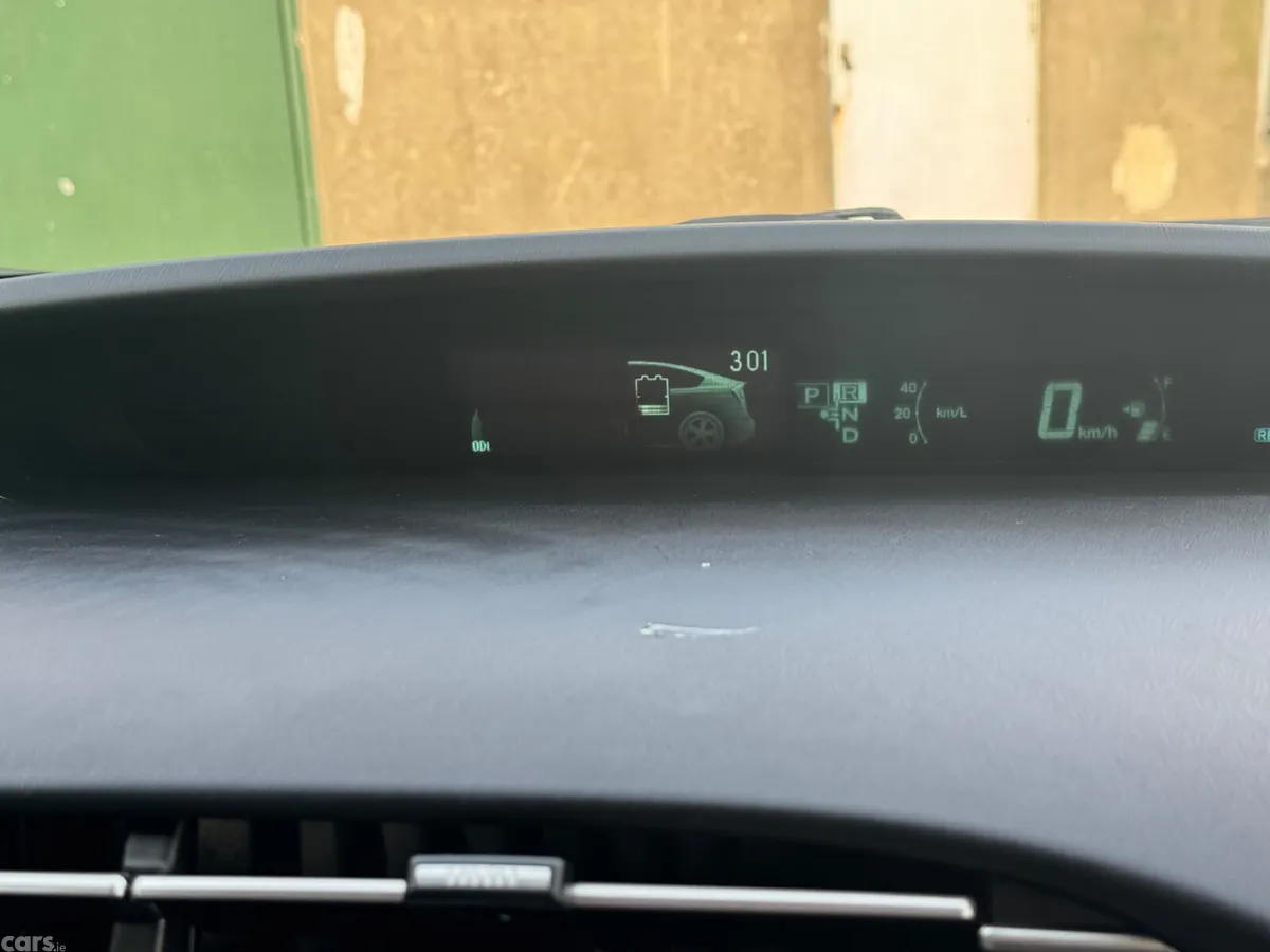 Toyota Prius Hatchback, Petrol Hybrid, 2013, Silver