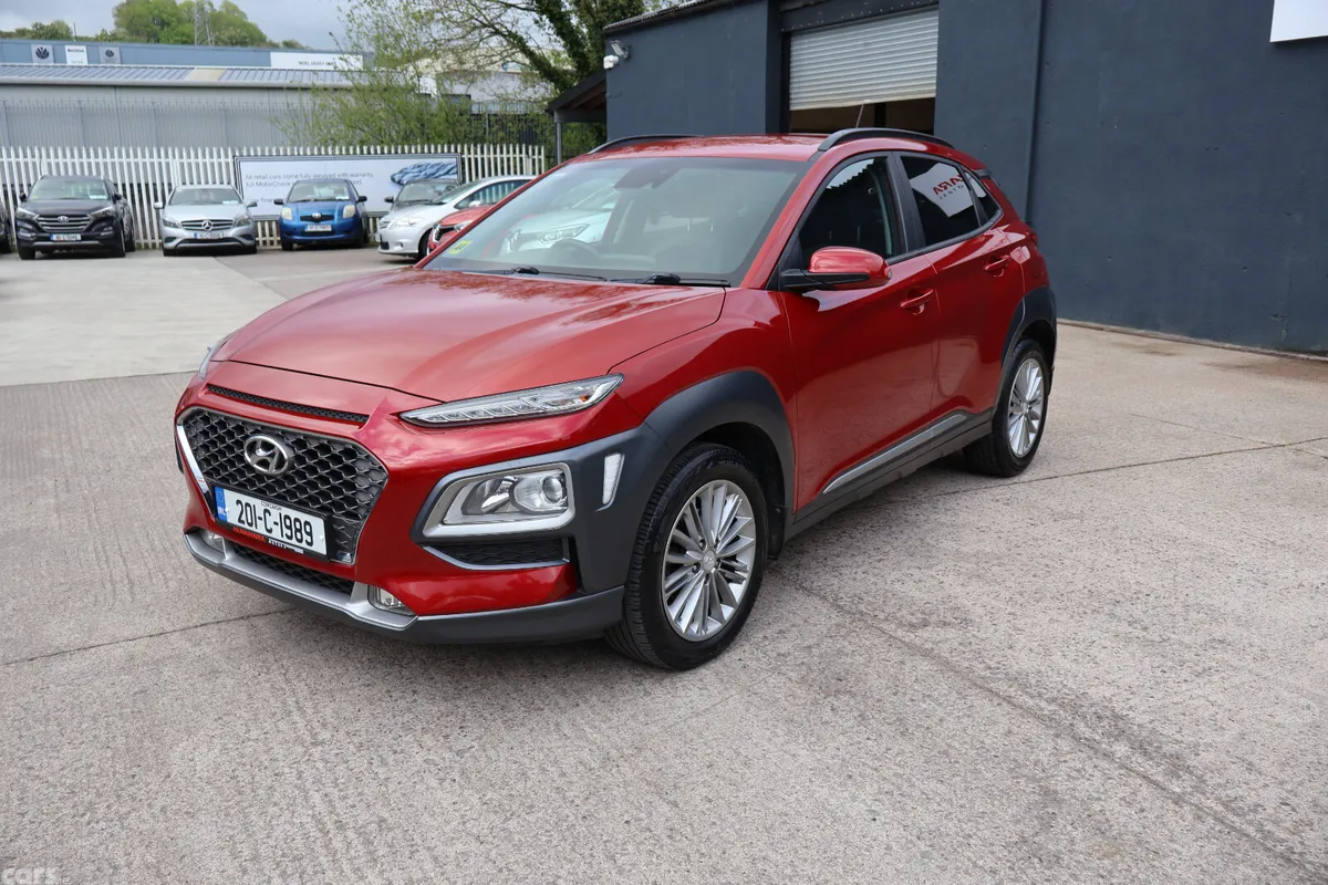 Hyundai KONA MPV, Petrol, 2020, Red