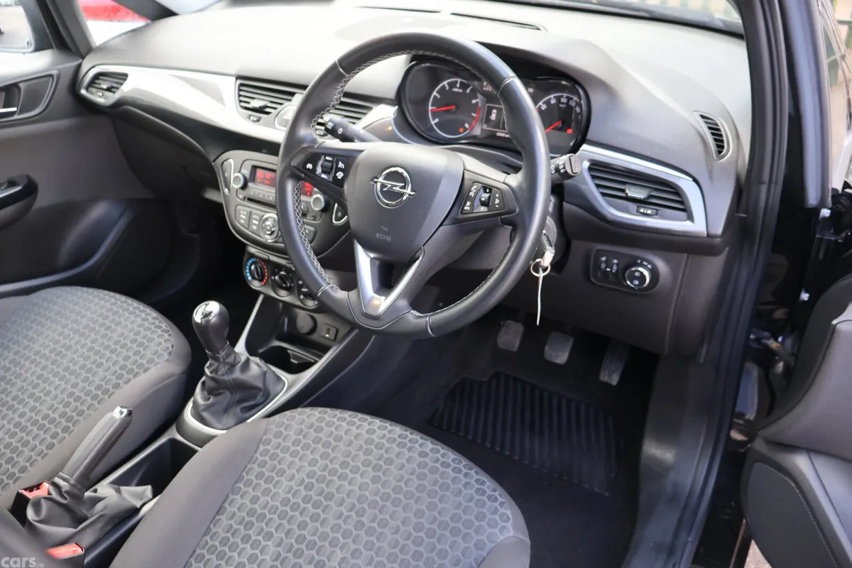 Opel Corsa Hatchback, Petrol, 2019, Black