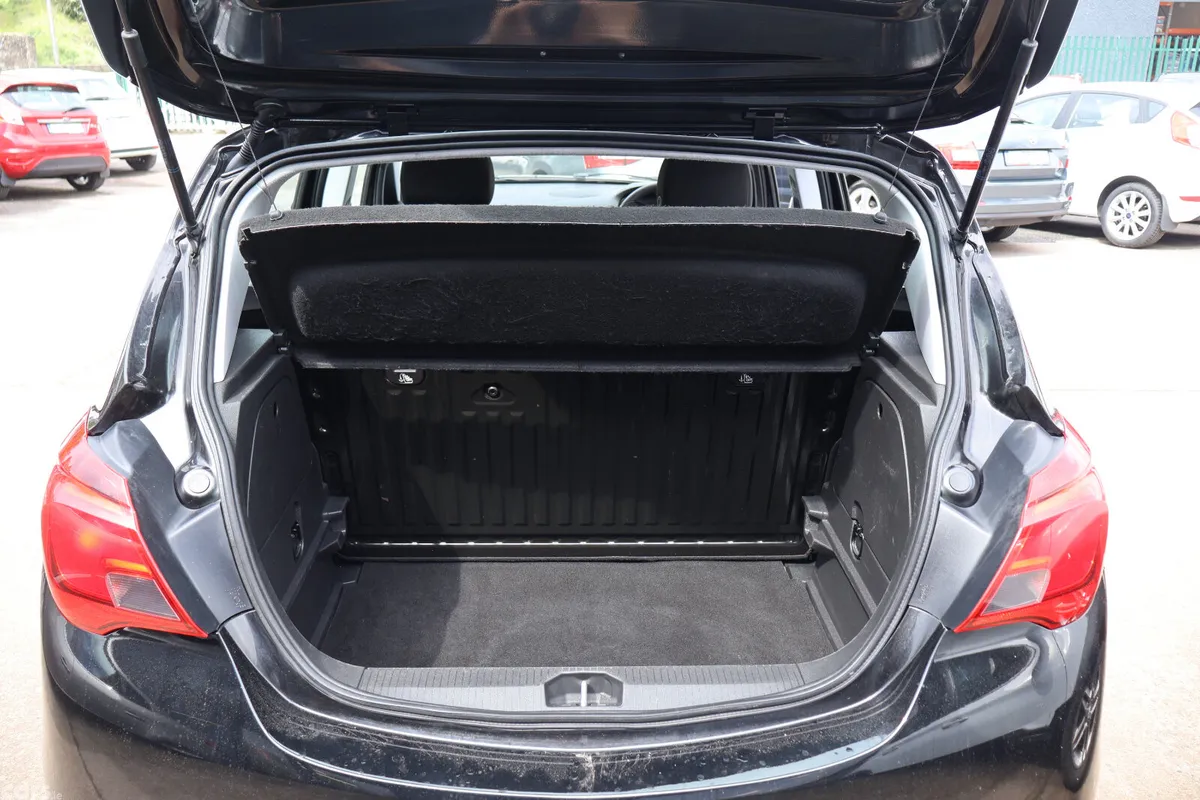 Opel Corsa Hatchback, Petrol, 2019, Black