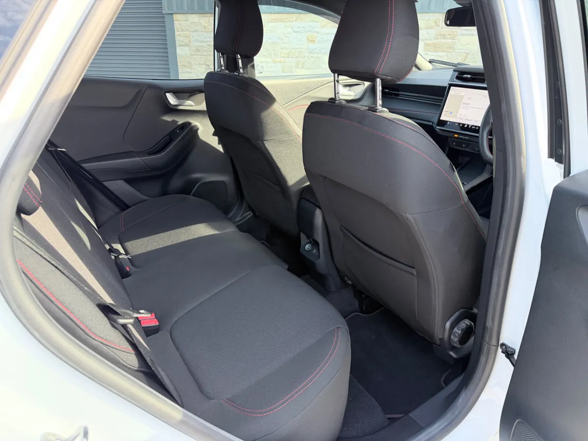 Ford Puma MPV, Petrol, 2025, White
