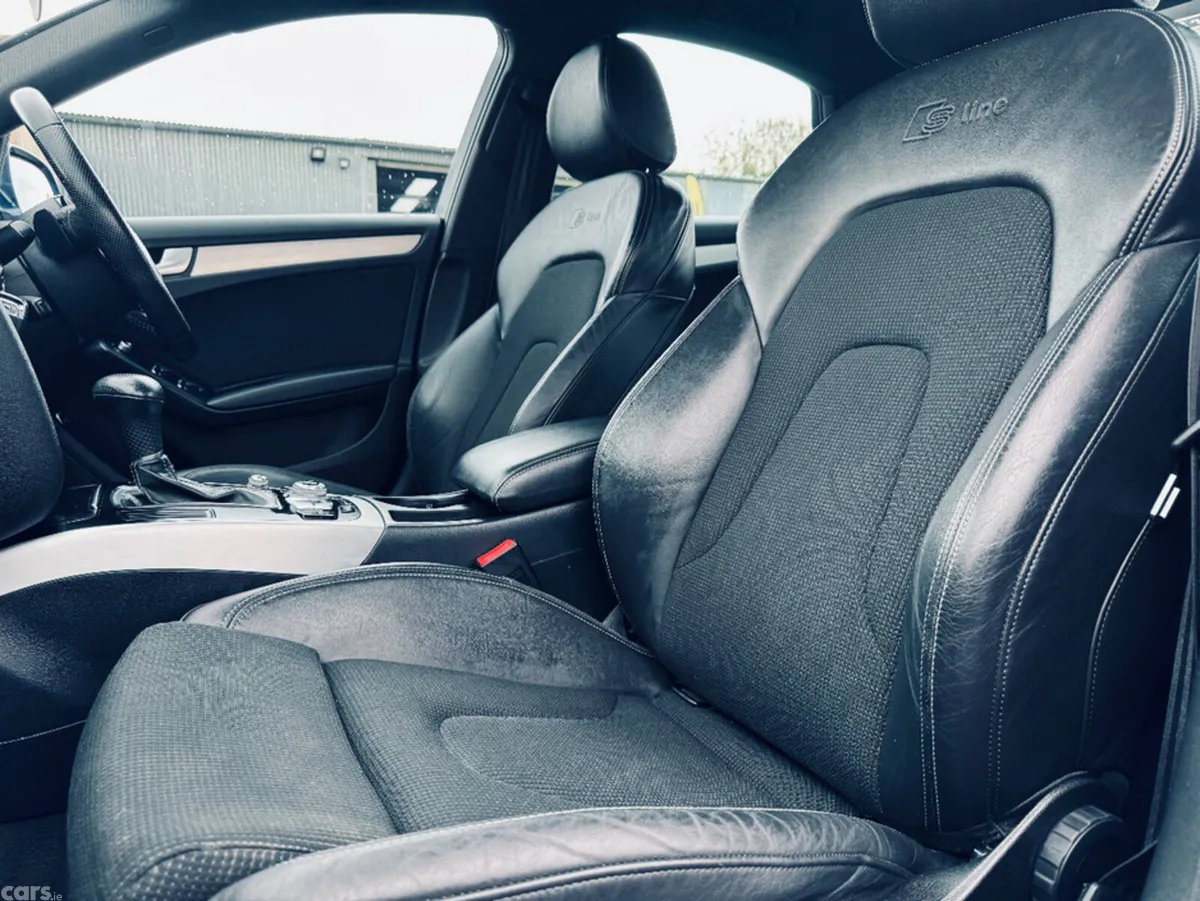 Audi A4 Saloon, Diesel, 2014, Blue
